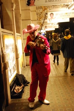 Noel Coward Theatre