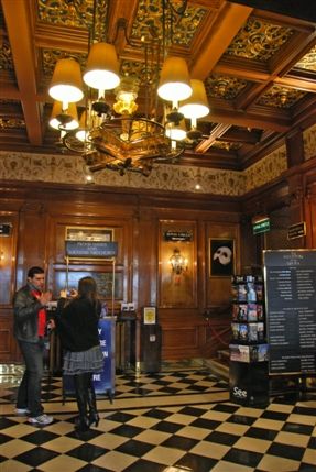 Her Majesty's Theatre - Her Majesty's Theatre Box Office