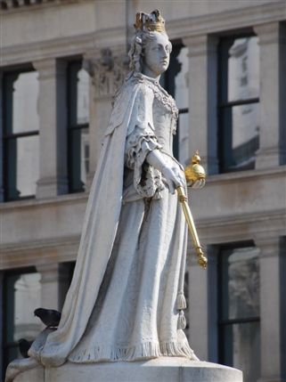 Parker Street - Statue Of Queen Anne Outside St Paul's Cathedral Parker Street - Statue Of Queen Anne Outside St Paul's Cathedral