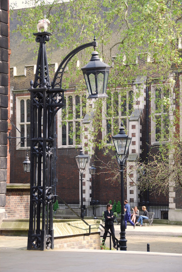 Inns of Court and Royal Courts of Justice - Middle & Inner Temple Grounds