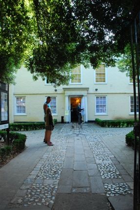 Lauderdale House