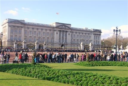 Grosvenor Road - Buckingham Palace Grosvenor Road - Buckingham Palace