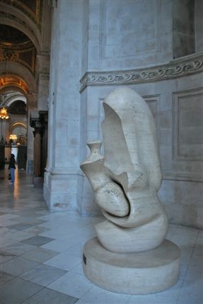 St Paul's Cathedral - Sir Henry Moore Sculpture Inside St Paul's Cathedral