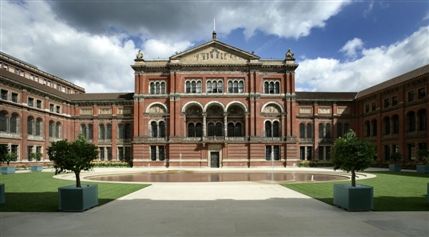 Victoria and Albert (V & A) Museum - The John Madejski Garden © V & A Images