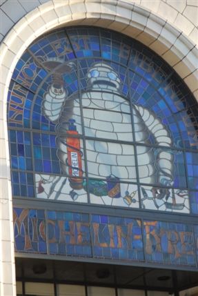 Bibendum - Bibendum Exterior