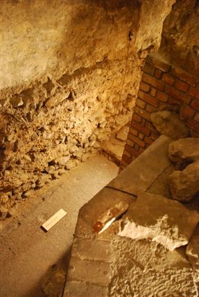 Covent Garden - St Bride's Crypt