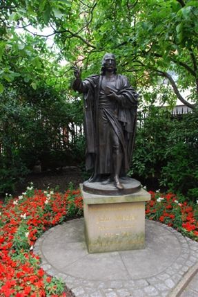 St Clements Lane - Statue Of John Wesley In The Churchyard Of St Paul's Cathedral