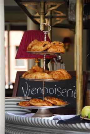 Cafe Boheme