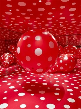 Walking in my Mind - Yayoi Kusama: Dots Obsession, 2009