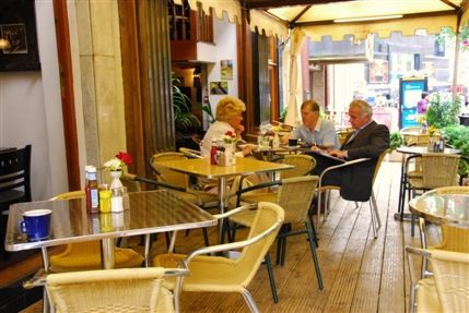 Cafe Apogee