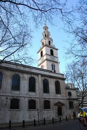 St Clement Danes - St Clement Danes Exterior