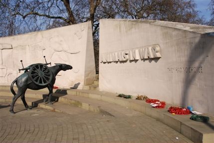 Hyde Park - Hyde Park Animals At War Memorial