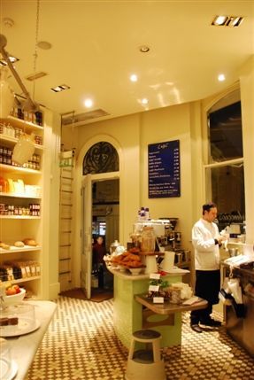 Carluccio's - Carluccio's Interior
