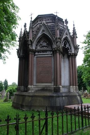 Kensal Green (All Souls) Cemetery - Edmund Molyneux Memorial