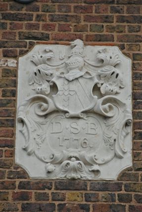 Empson Street - 18th Century Plaque
