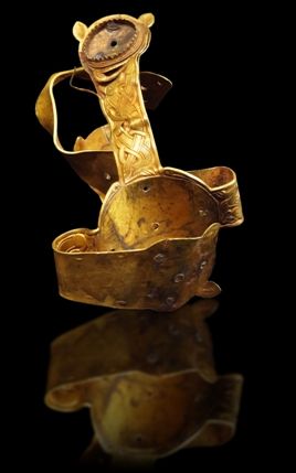 The Staffordshire Hoard - Five roundels and a d shaped plate, Birmingham Museum and Art Gallery