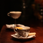 Bourne & Hollingsworth hotels title=
