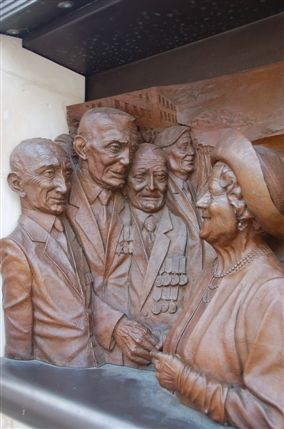 The Mall - Queen Mother & George VI Memoria