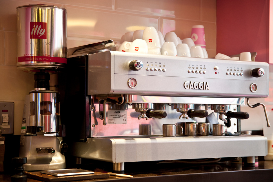Hummingbird Bakery - Photo by Benjamin Backhouse
