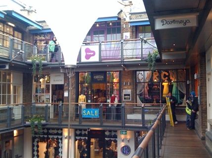 Kingly Court