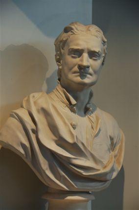 Science Museum - Bust of Sir Issac Newton