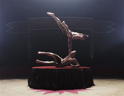 Zippos Circus - Yin and Yang, photo by Phil Fisk