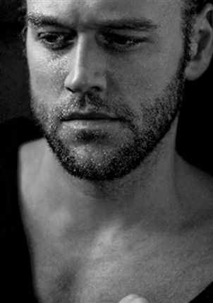 Macbeth - Elliot Cowan, photo by Stefan Lecandler