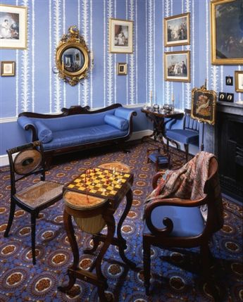 Geffrye Museum - Geffrye Museum, a drawing room in 1830. Photo by Chris Ridley