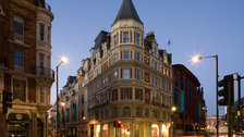Trocadero 'Pod' Hotel