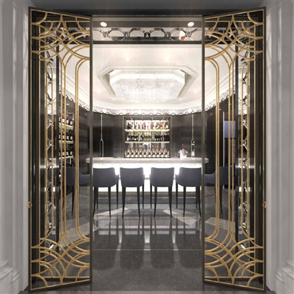 Queens Gate - Crystal Bar