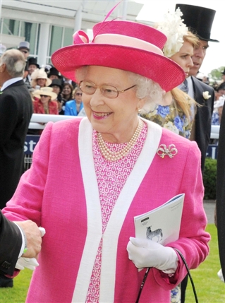 The Epsom Derby - The Queen at the Epsom Derby 2011 The Epsom Derby - The Queen at the Epsom Derby 2011
