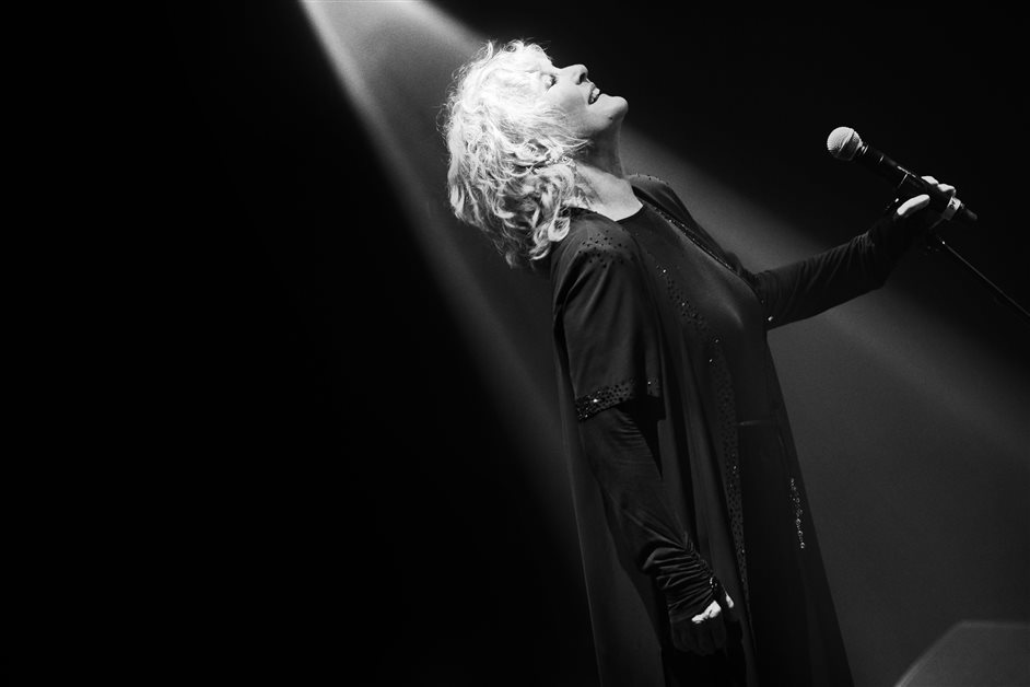Women of the World Festival - Petula Clark_CREDIT Julien Scussel