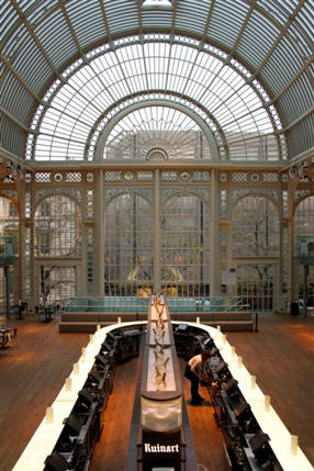 Royal Opera House - Covent Garden London - Champagne Bar 11 - Credit Lia Vittone