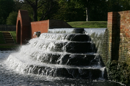 Bushy Park - The Upper Lodge Water Gardens - © Press Association Photographers