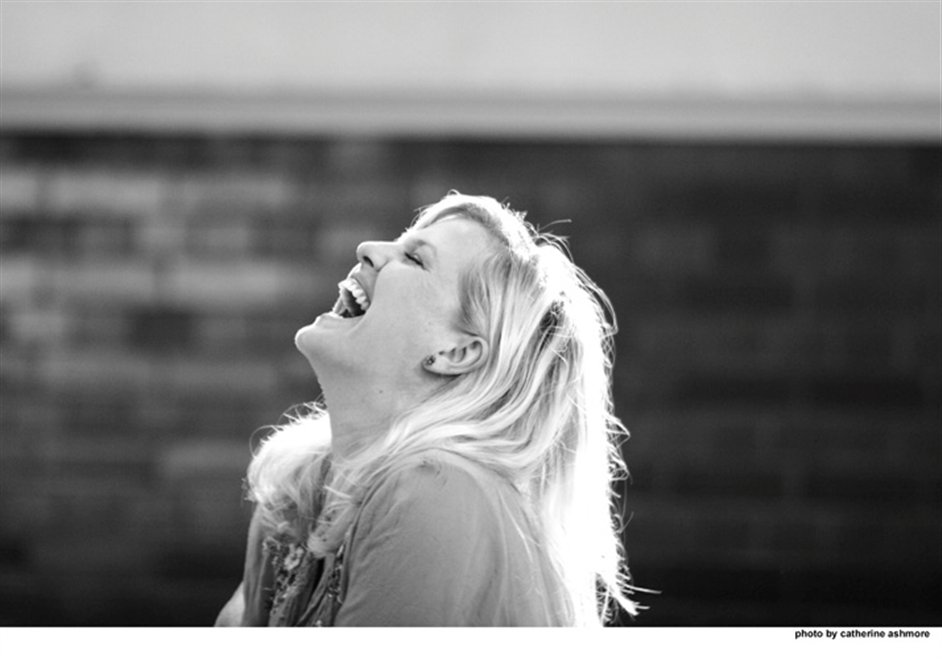 A Chorus of Disapproval - Ashley Jensen as Hannah Llewellyn, photo by Catherine Ashmore Image from LondonTown.com A Chorus of Disapproval - Ashley Jensen as Hannah Llewellyn, photo by Catherine Ashmore