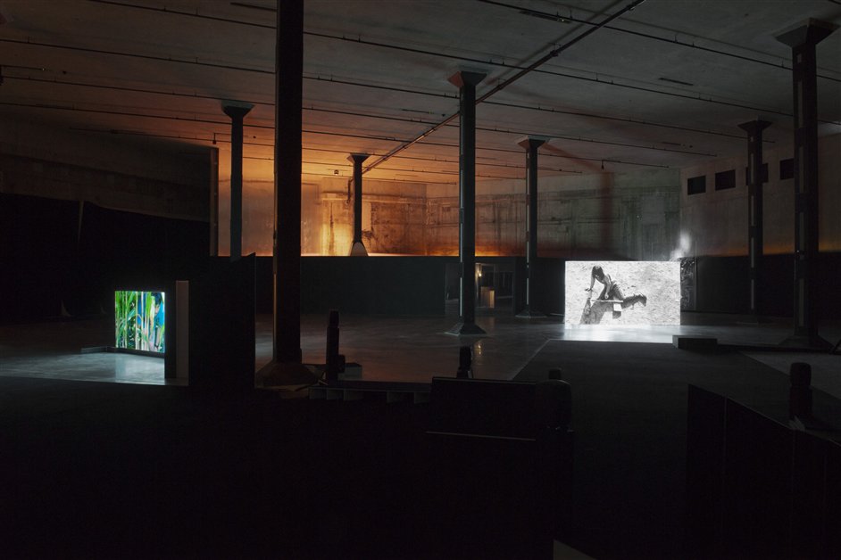 Tate Modern Oil Tanks and Tate 2 - Sung Hwan Kim The Tanks Commission, 2012 © Sung Hwan Kim. Tate Photography