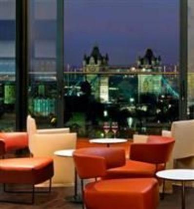 SkyLounge at DoubleTree by Hilton Tower of London SkyLounge at DoubleTree by Hilton Tower of London
