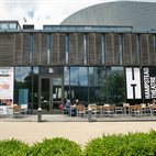 Hampstead Theatre hotels title=