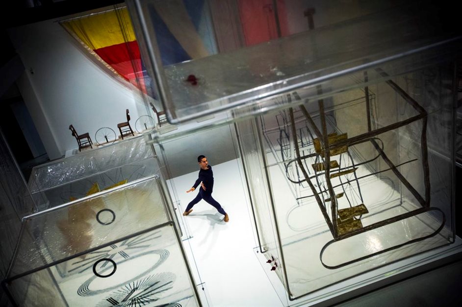 Dancing around Duchamp - photo by Felix Clay