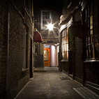 Jack The Ripper Walking Tour - 3.30pm hotels title=