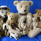 Hugglets Winter BearFest hotels title=