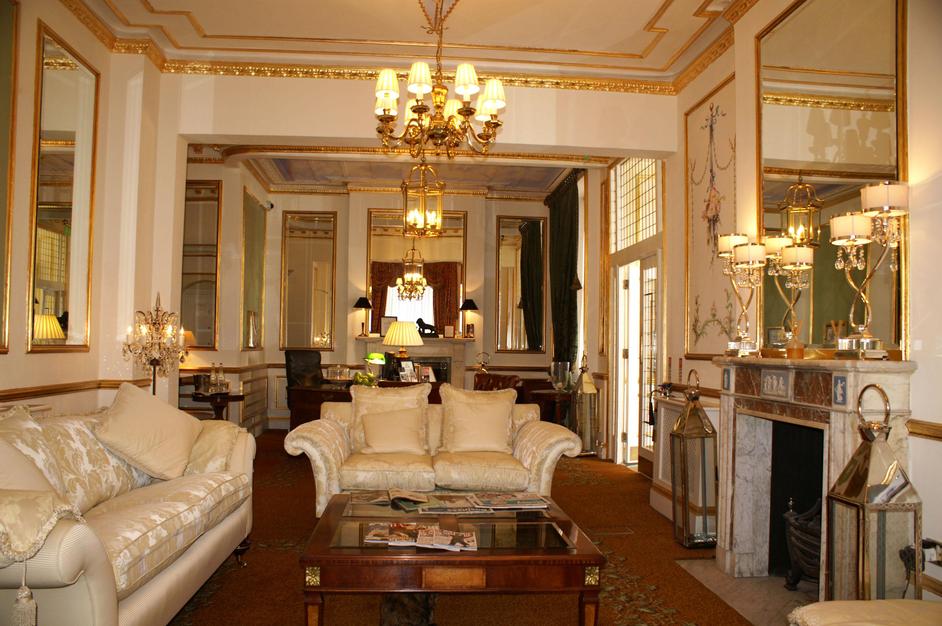 The Colonnade Hotel Restaurant