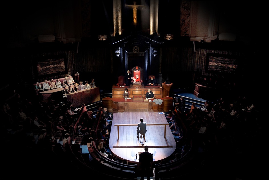 The Debating Chamber, County Hall - The cast in Witness for the Prosecution, Debating Chamber, County Hall, photo: Sheila Burnett