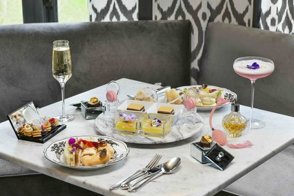 Christian Dior: Designer of Dreams Menu Christian Dior: Designer of Dreams Menu